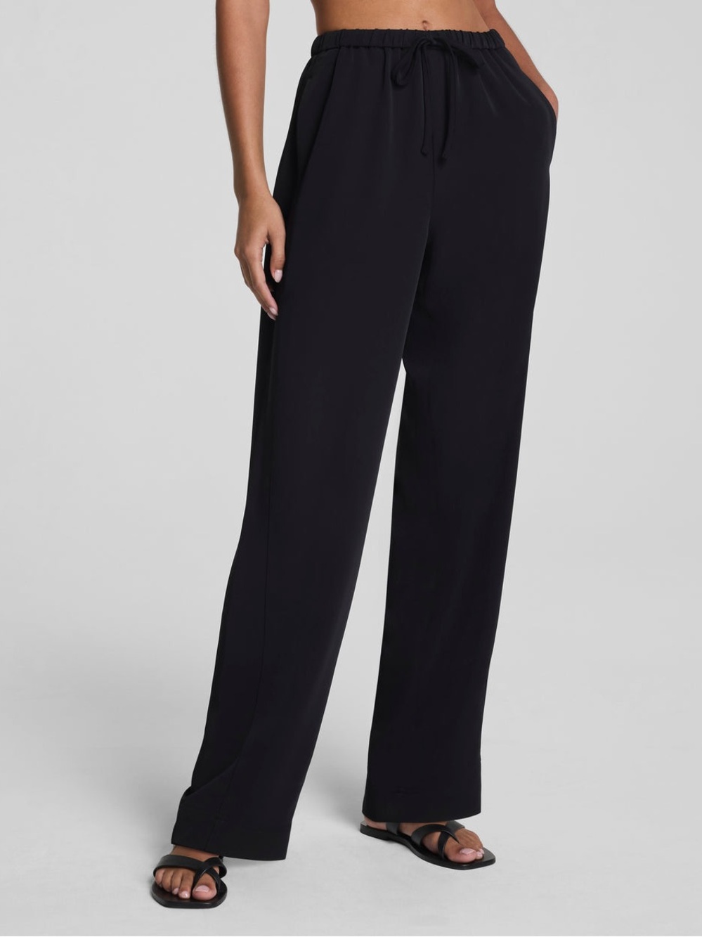 SPANX CarryOn Wide Leg Pants - Black - Size Medium Petite